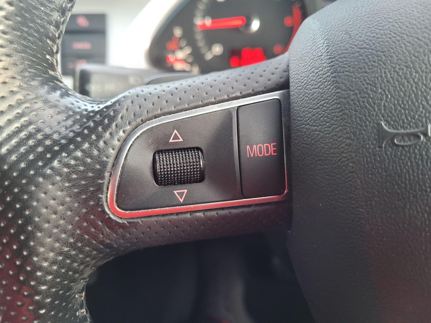 Used Audi A6 2010 for sale - 76964952: Photo 37