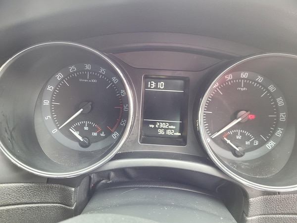 Used Skoda Superb 2011 for sale - 76283213: Photo 26