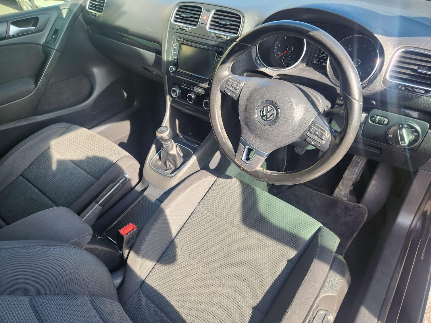 Used Volkswagen Golf 2010 for sale - 78157320: Photo 11