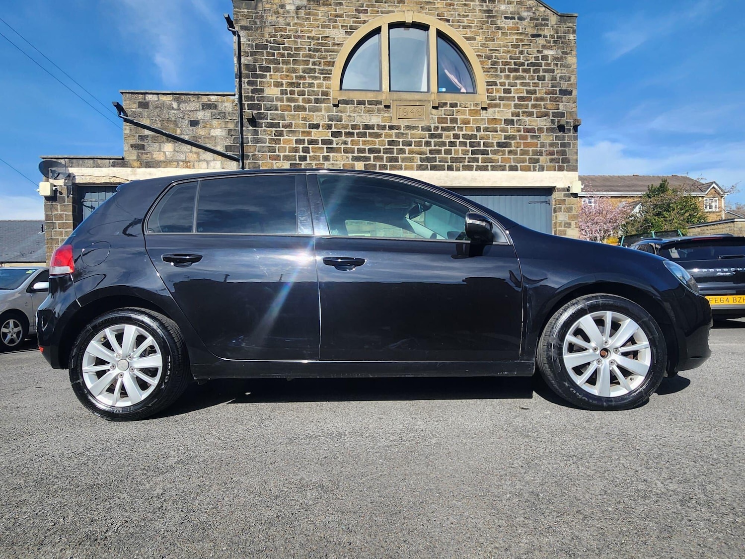 Used Volkswagen Golf 2010 for sale - 78157320: Photo 5