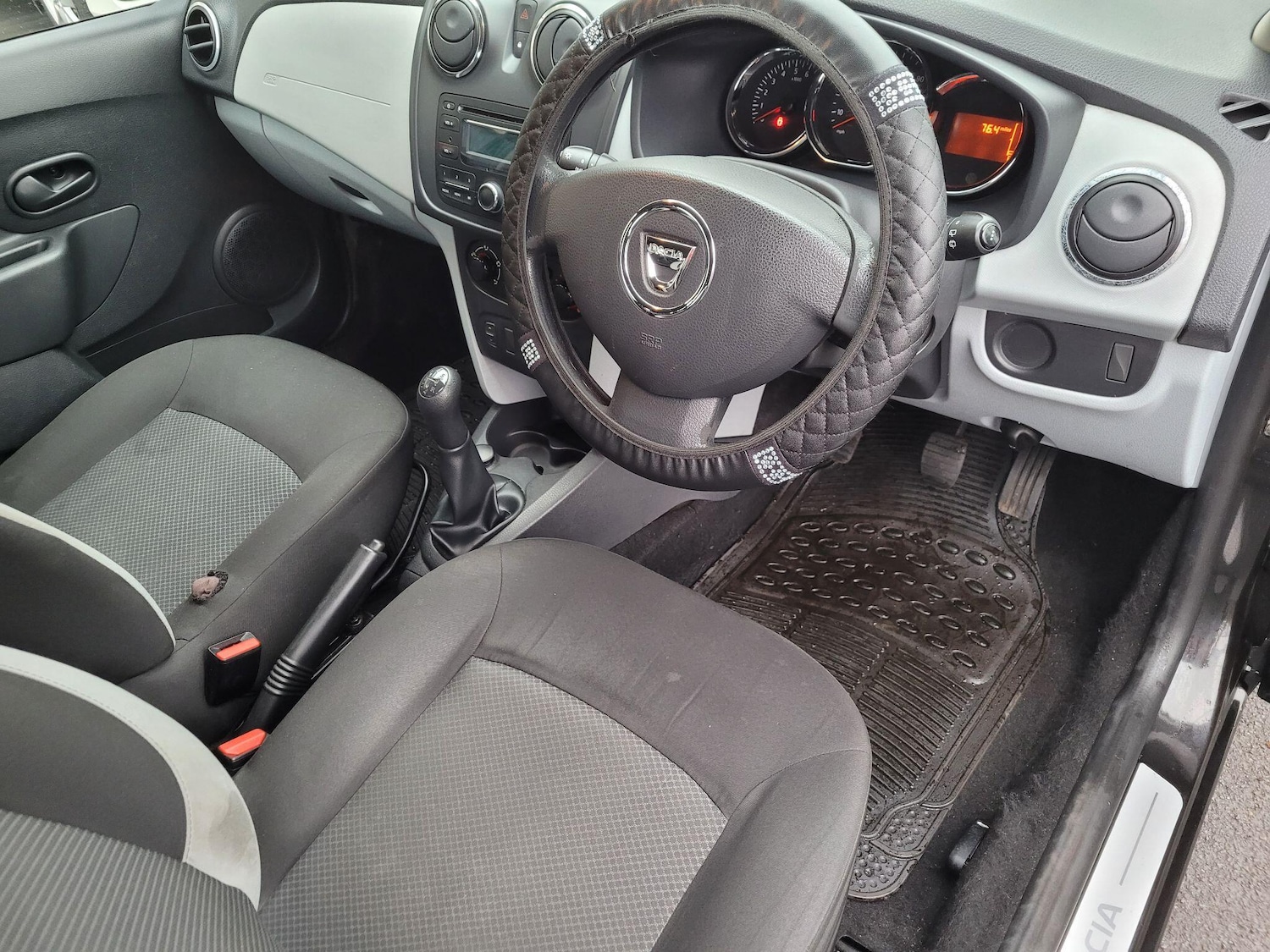 Used Dacia Sandero 2013 for sale - 76512009: Photo 13