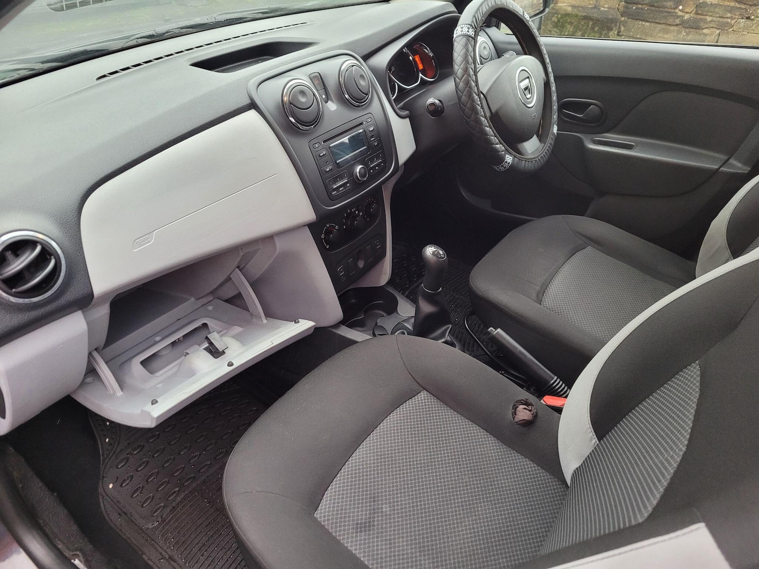 Used Dacia Sandero 2013 for sale - 76512009: Photo 15