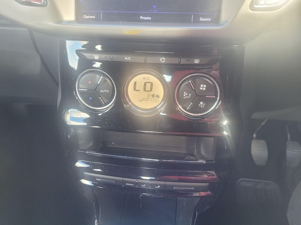Used DS Automobiles DS 3 2016 for sale - 75728813: Photo 28