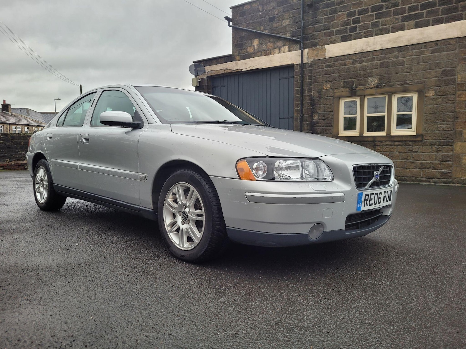 Used Volvo S60 2006 for sale - 76886930: Photo 1