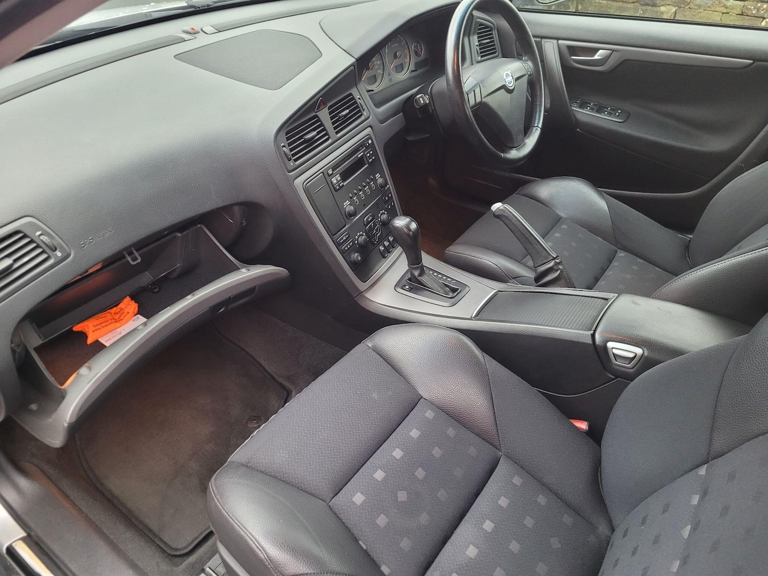 Used Volvo S60 2006 for sale - 76886930: Photo 15