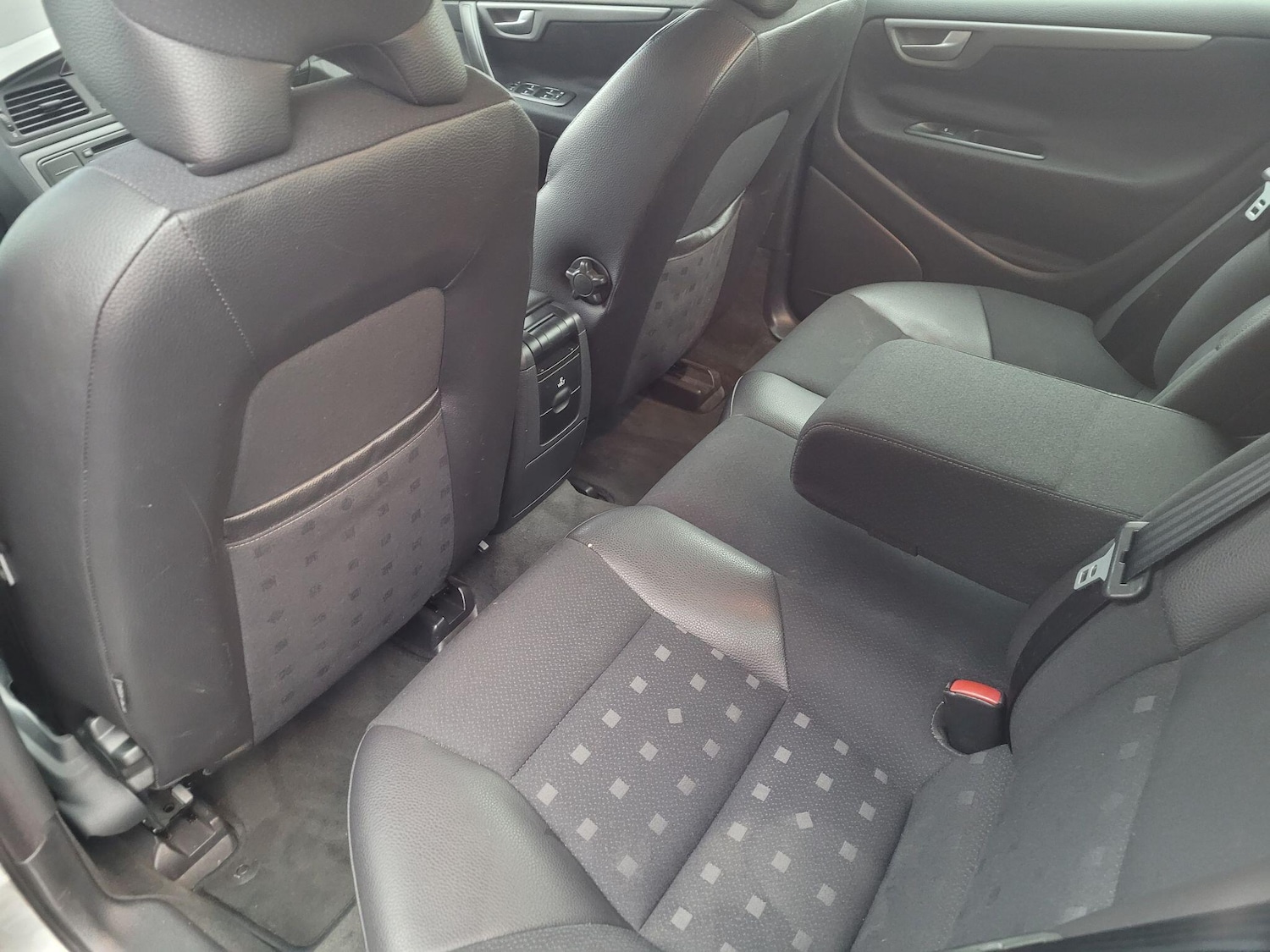 Used Volvo S60 2006 for sale - 76886930: Photo 18