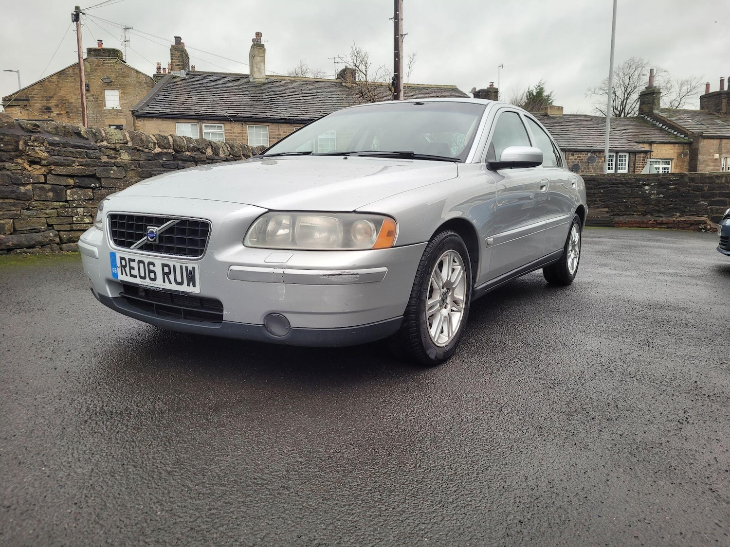 Used Volvo S60 2006 for sale - 76886930: Photo 2