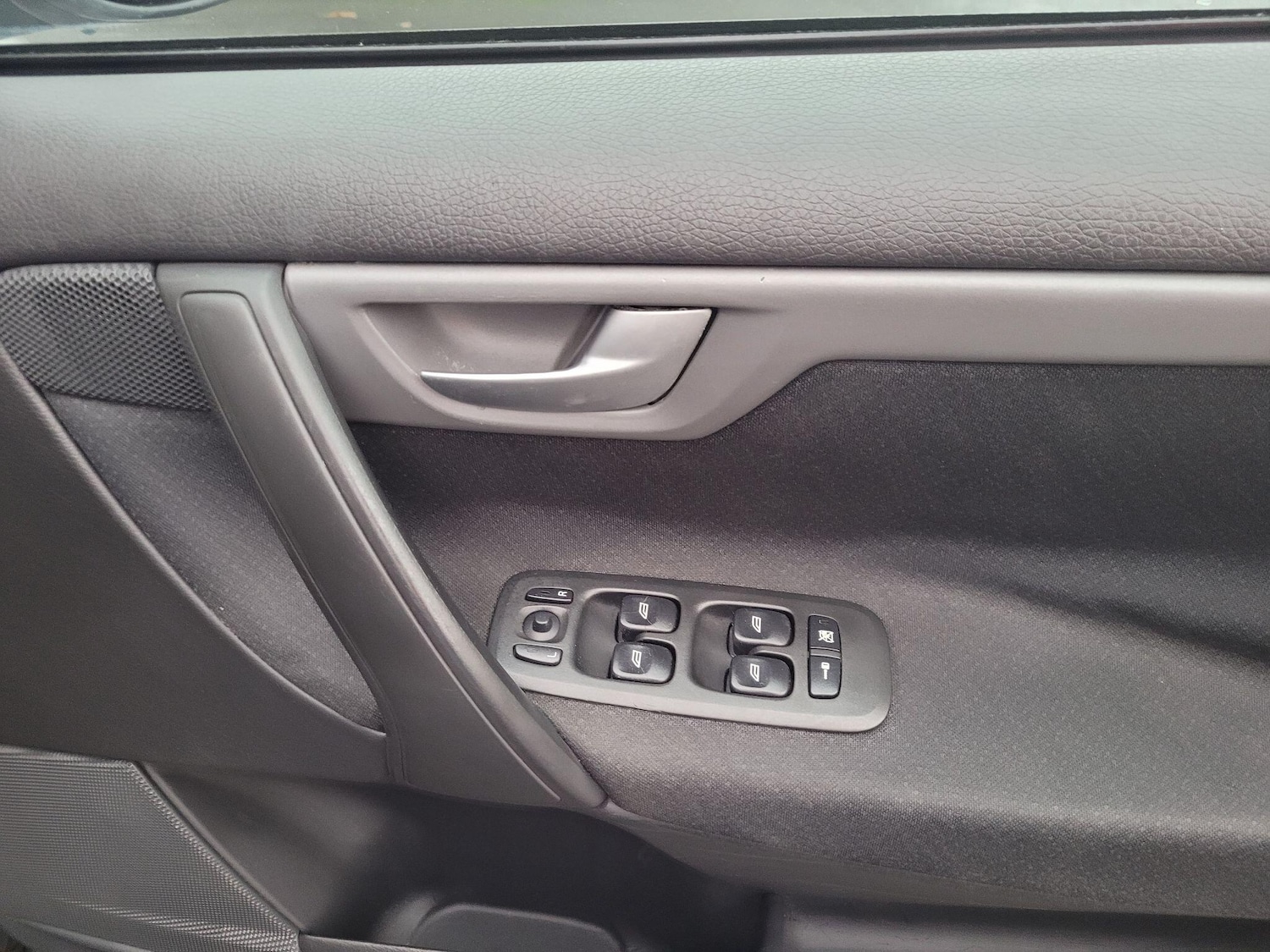 Used Volvo S60 2006 for sale - 76886930: Photo 22