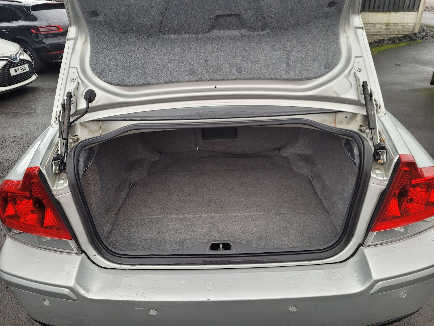 Used Volvo S60 2006 for sale - 76886930: Photo 36