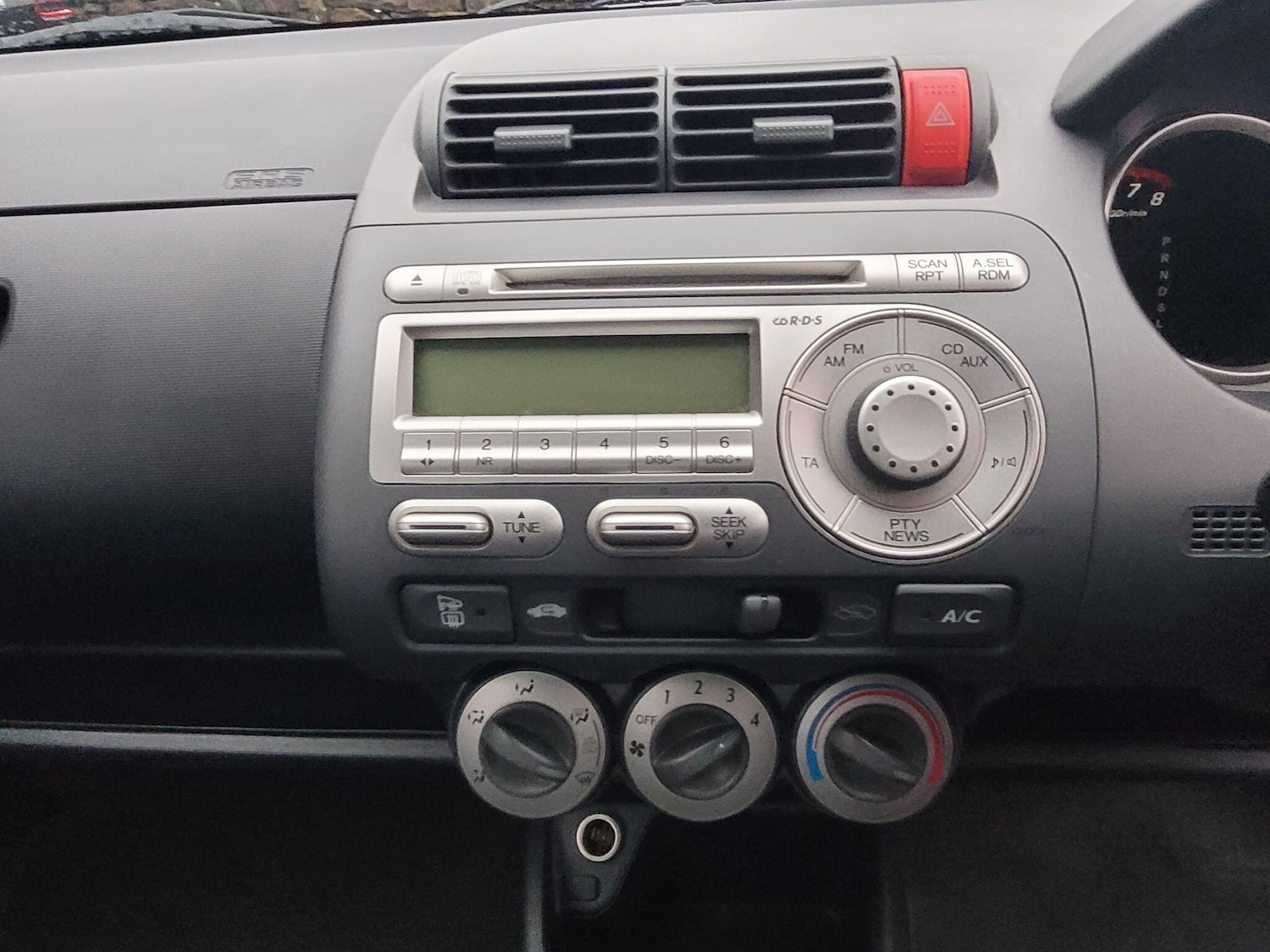 Used Honda Jazz 2009 for sale - 77344788: Photo 27