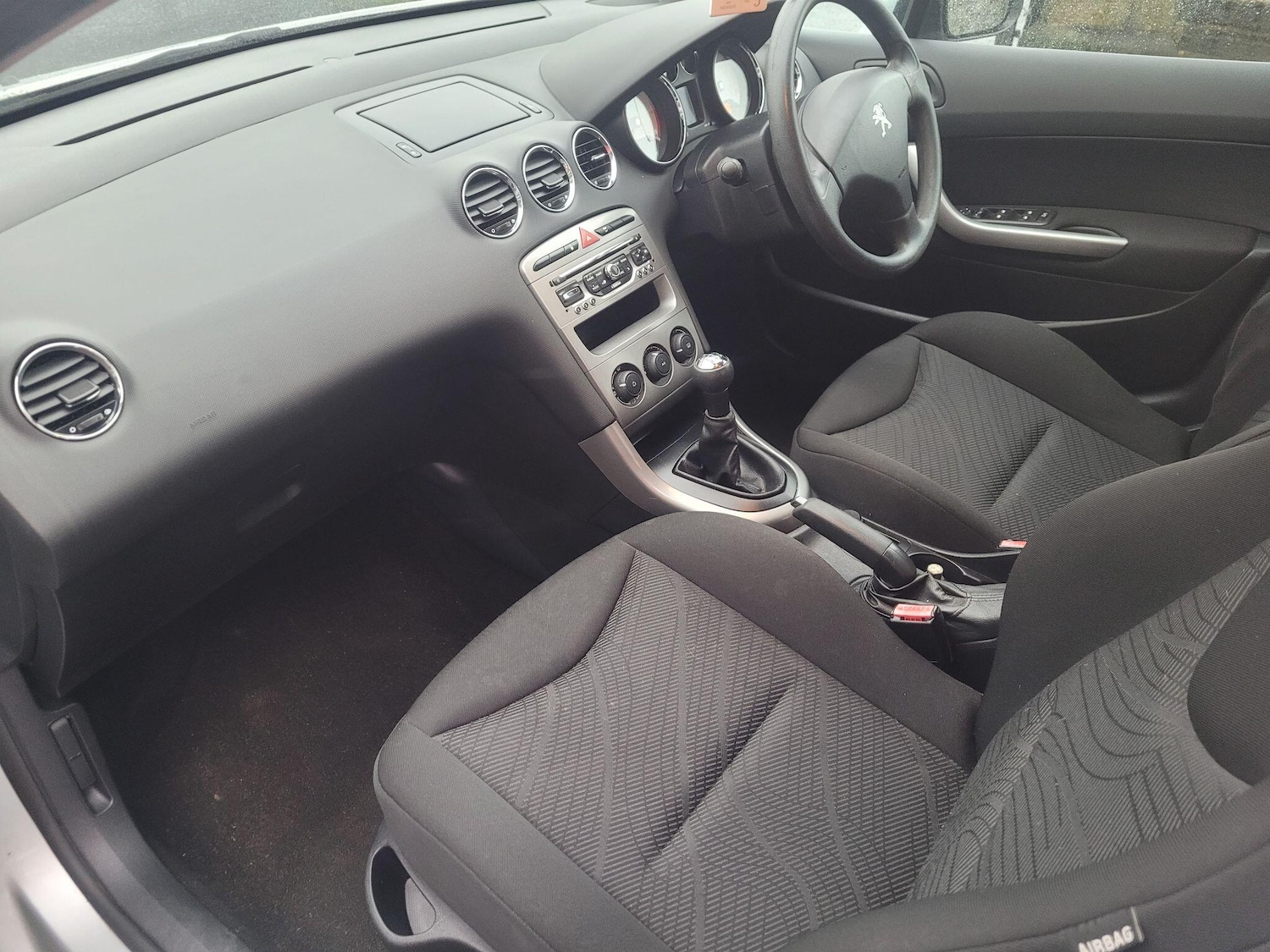 Used Peugeot 308 2012 for sale - 77321047: Photo 14