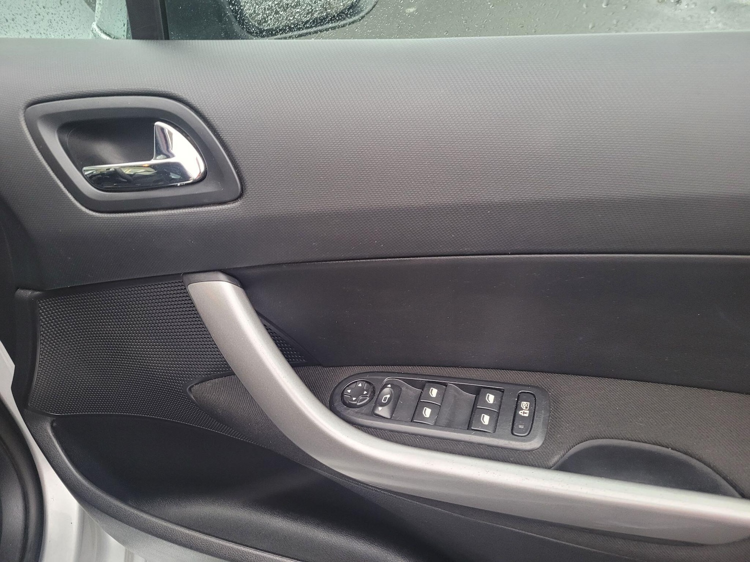 Used Peugeot 308 2012 for sale - 77321047: Photo 20