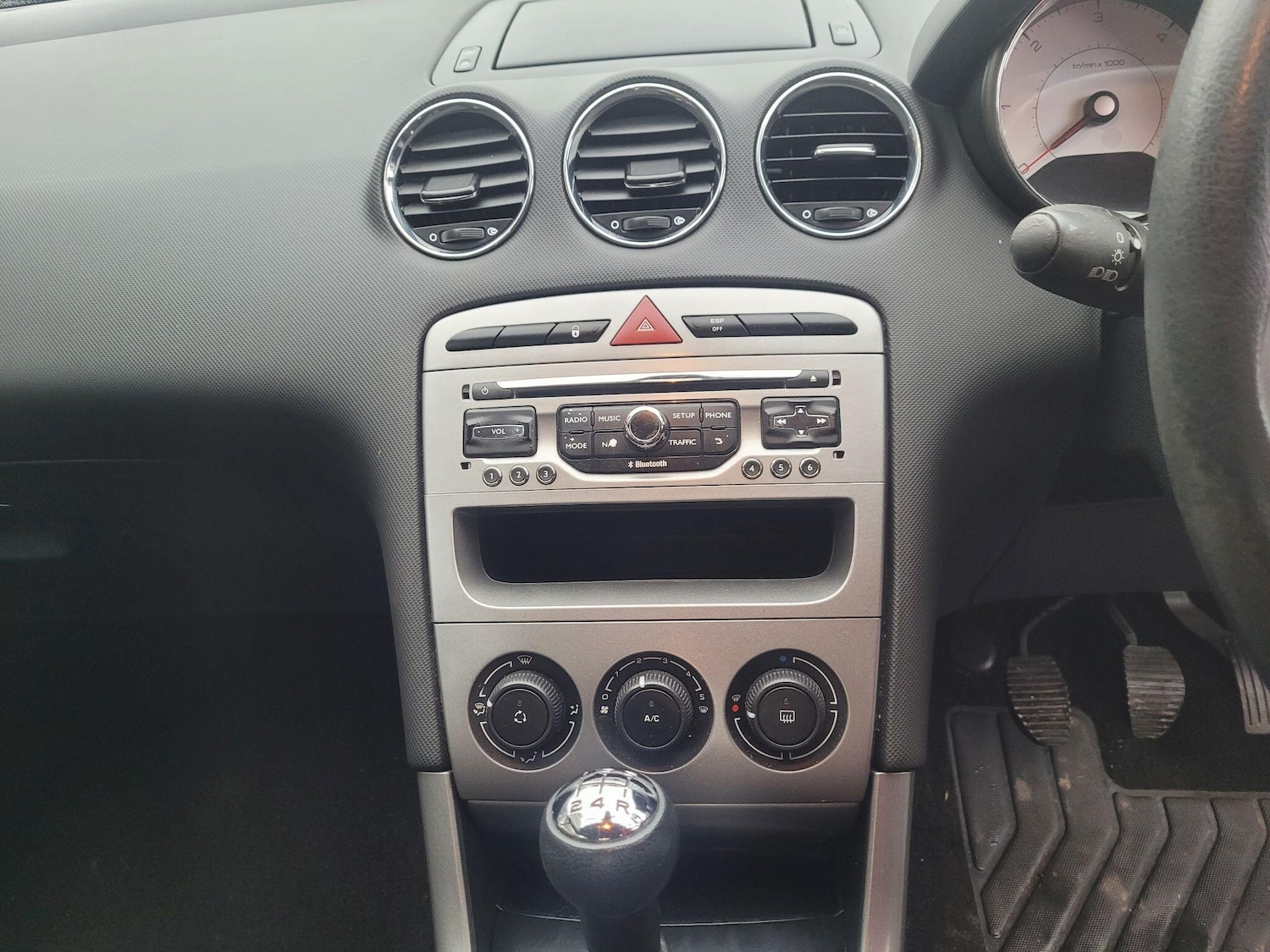 Used Peugeot 308 2012 for sale - 77321047: Photo 29