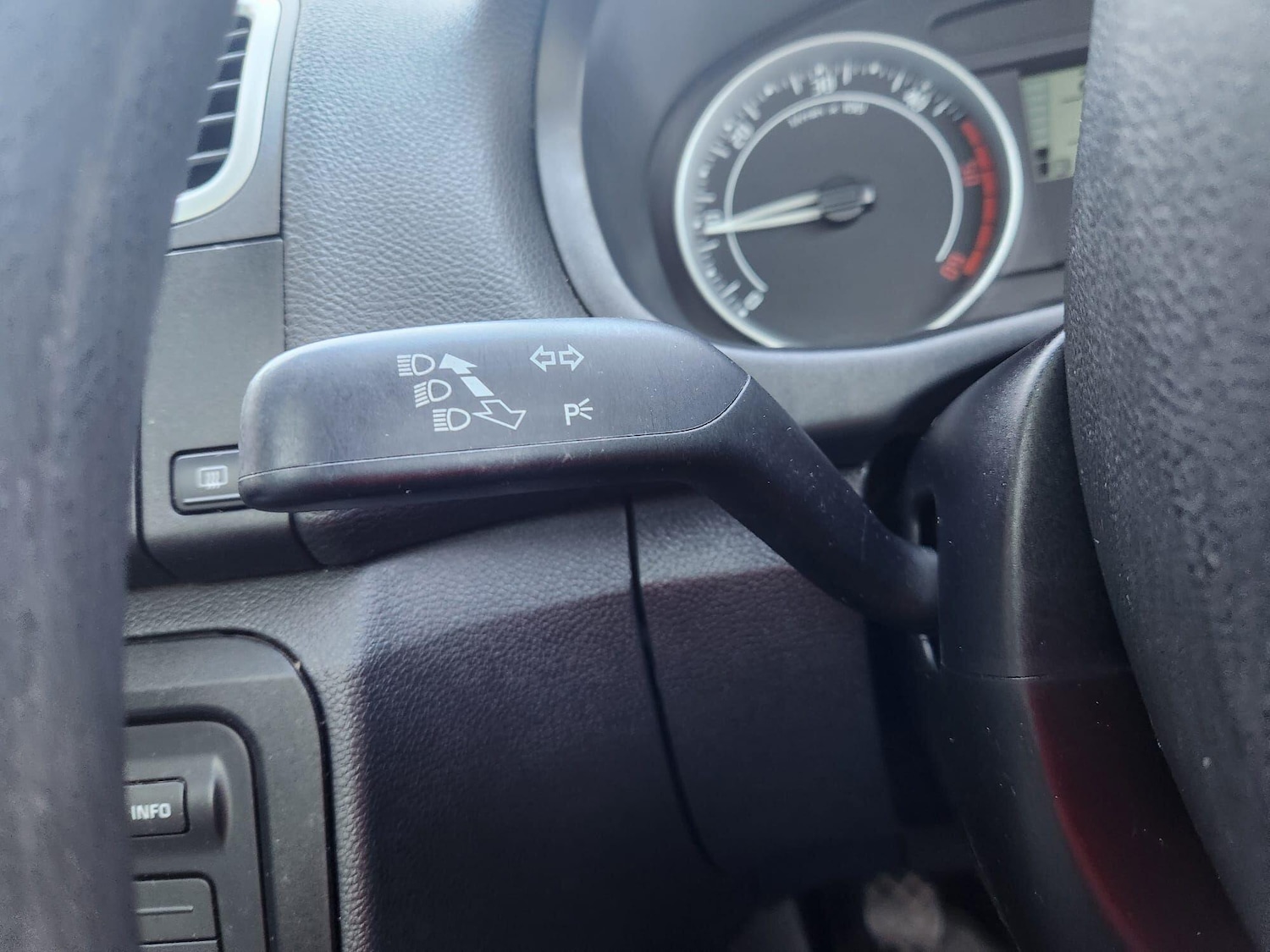 Used Skoda Roomster 2009 for sale - 78100047: Photo 28