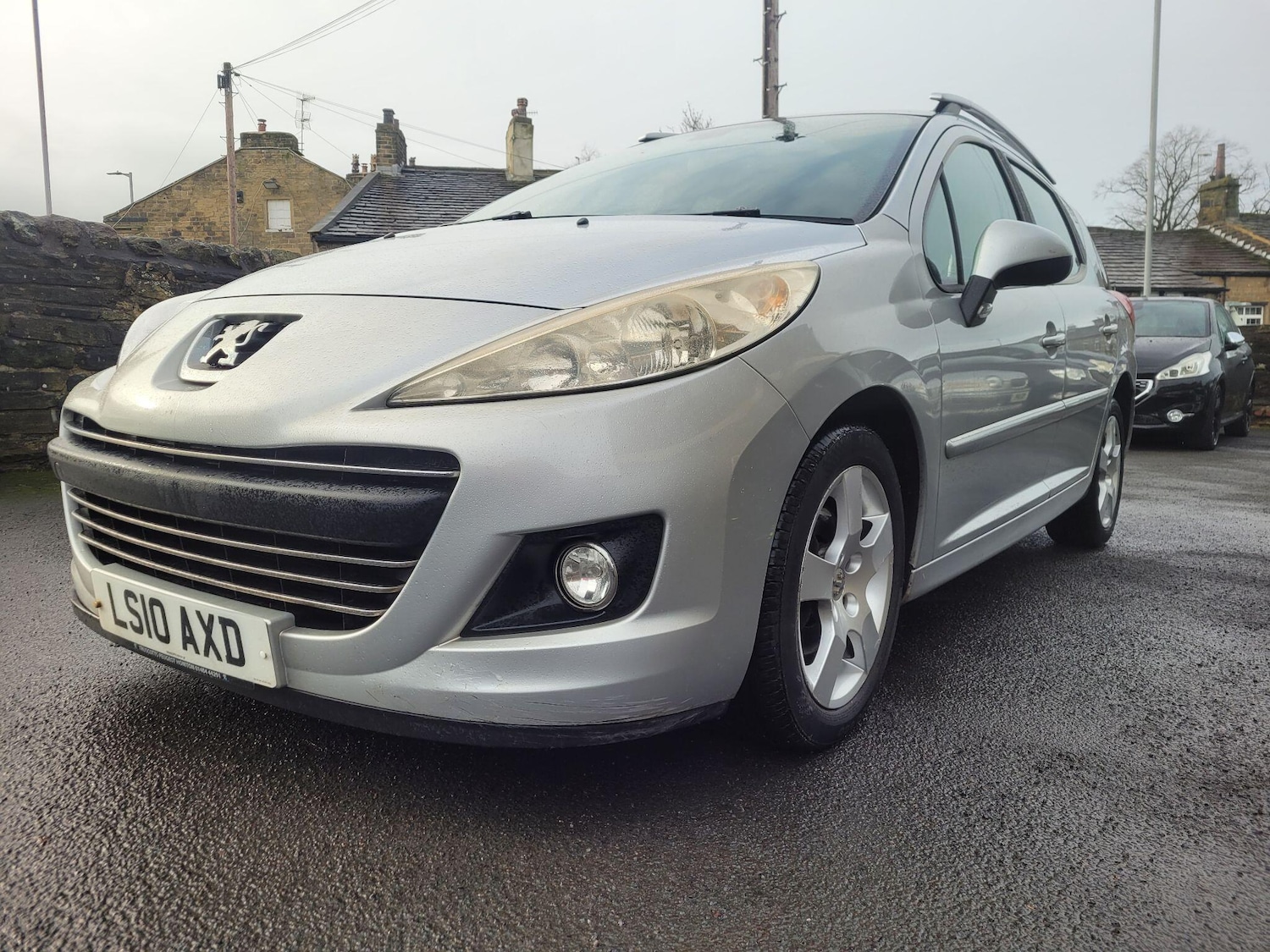 Used Peugeot 207 2010 for sale - 77191365: Photo 2