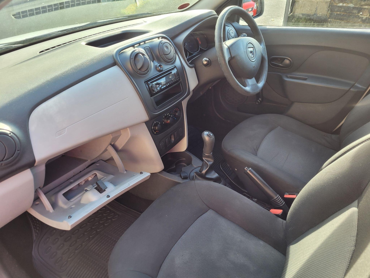 Used Dacia Sandero 2013 for sale - 76349790: Photo 15