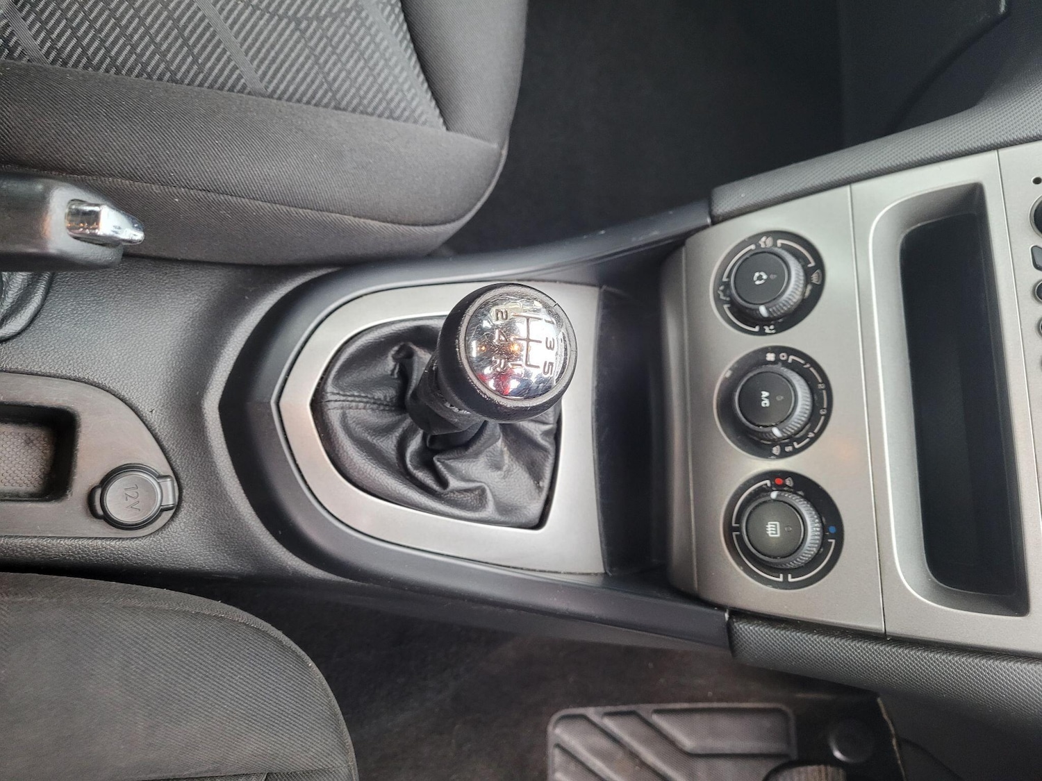 Used Peugeot 308 2011 for sale - 76942580: Photo 21