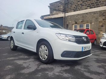 Used Dacia Sandero 2017 for sale - 75953896: Photo
