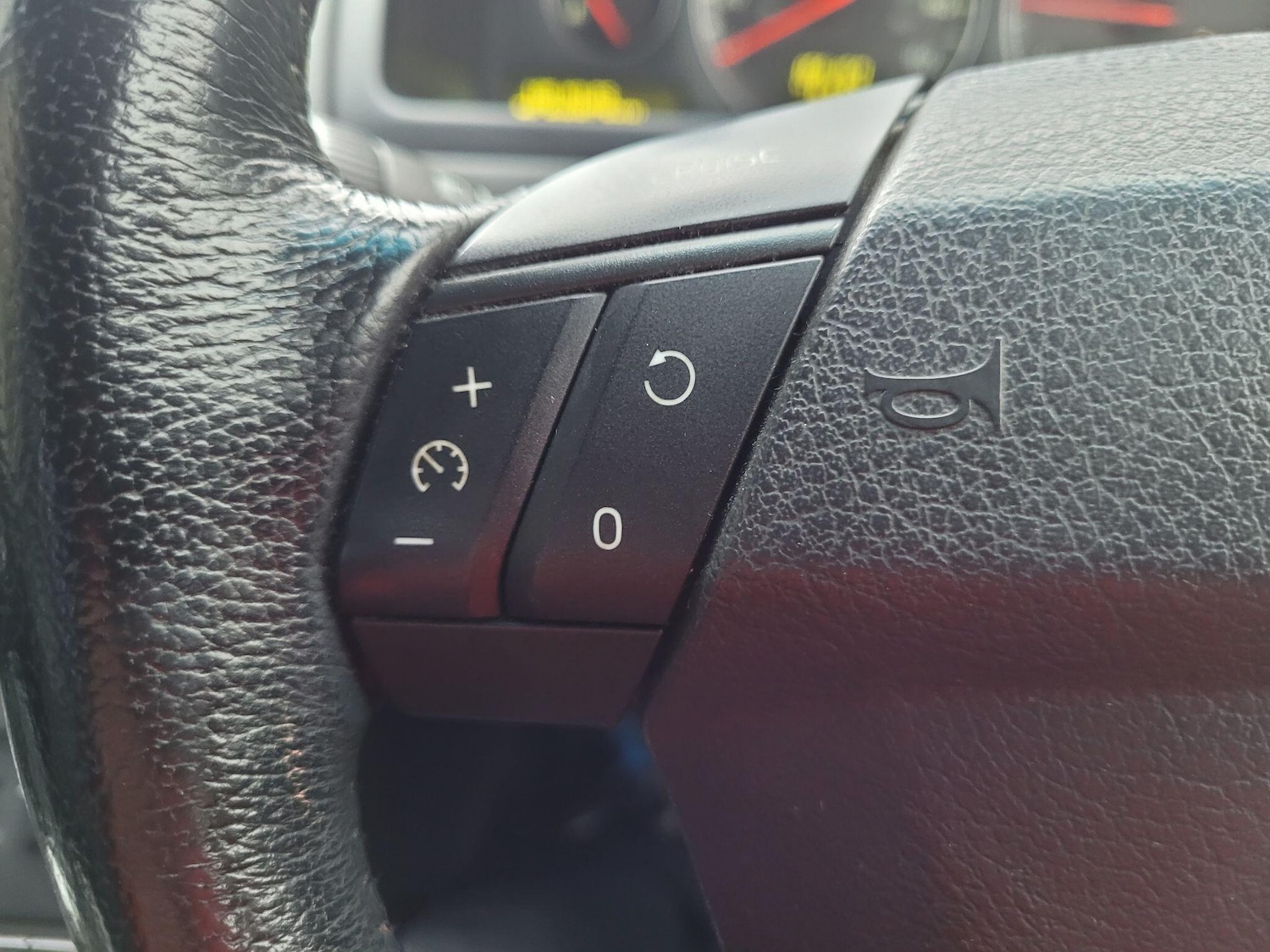 Used Volvo XC90 2006 for sale - 76671561: Photo 36