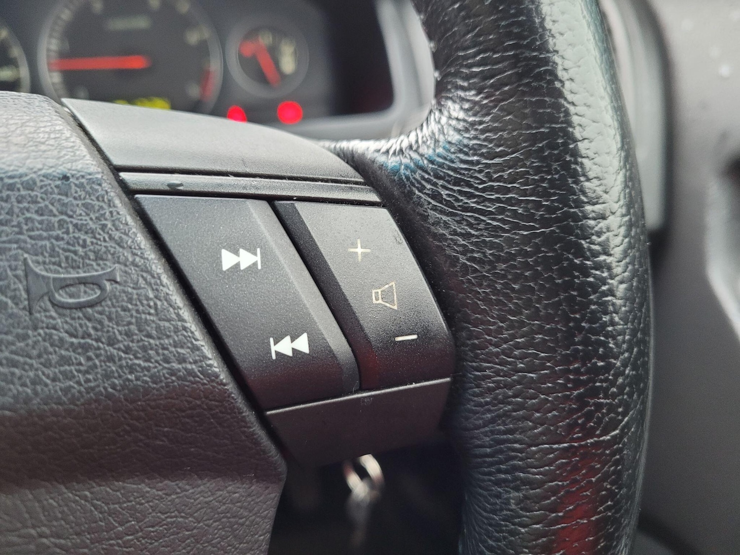 Used Volvo XC90 2006 for sale - 76671561: Photo 37