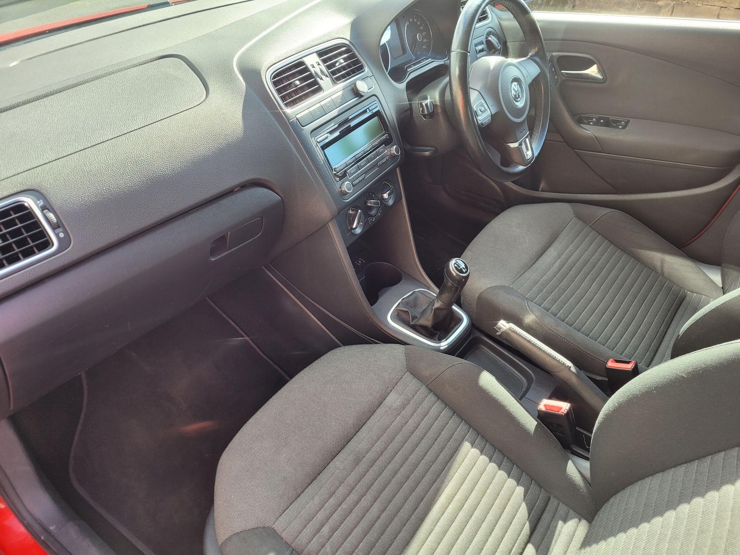 Used Volkswagen Polo 2011 for sale - 76189135: Photo 14