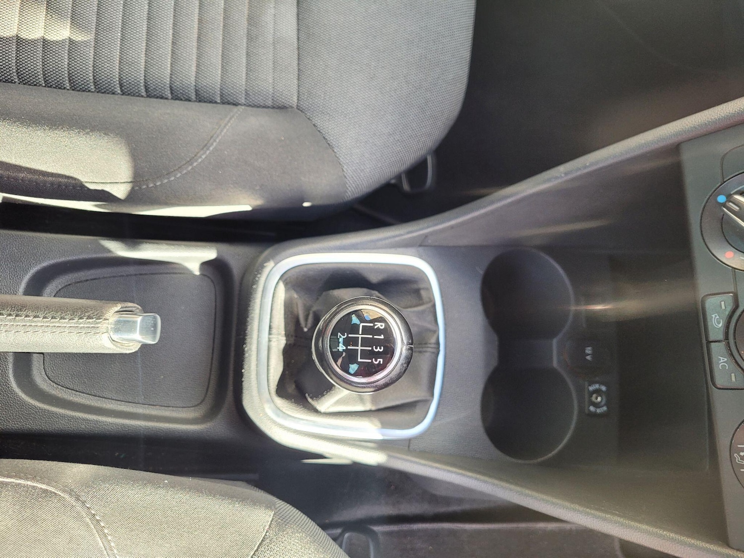 Used Volkswagen Polo 2011 for sale - 76189135: Photo 22