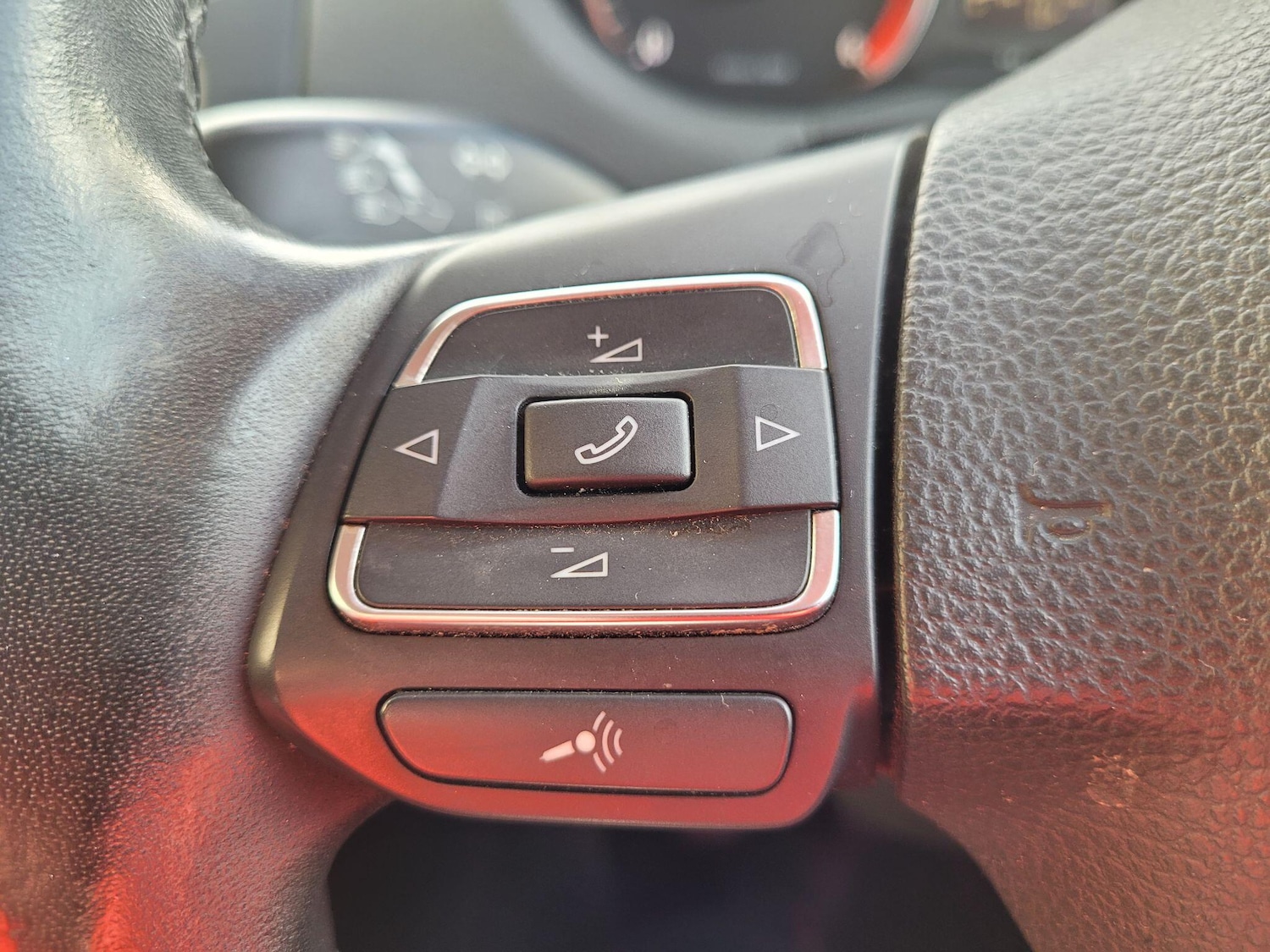 Used Volkswagen Polo 2011 for sale - 76189135: Photo 29