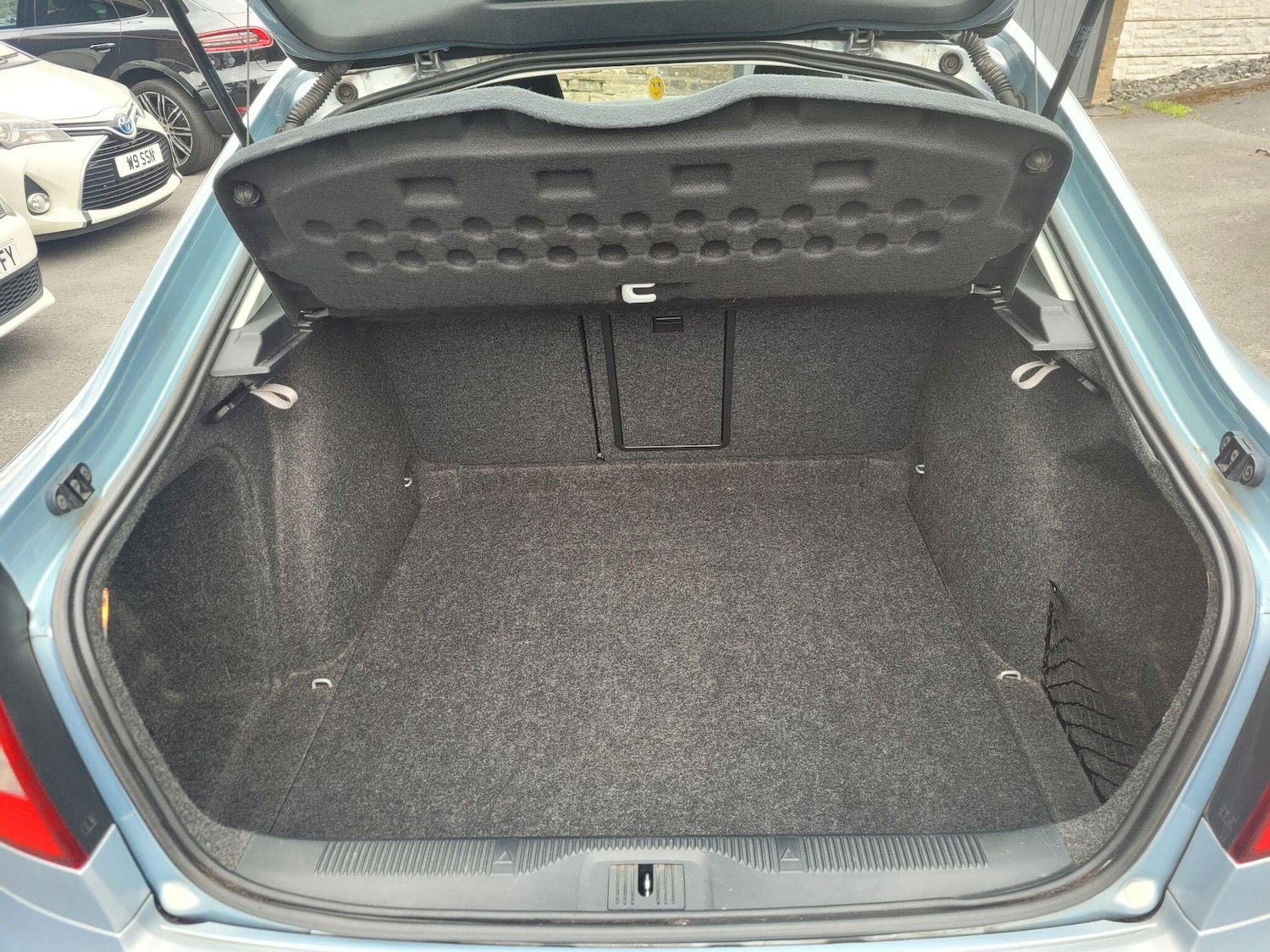 Vehicle 33