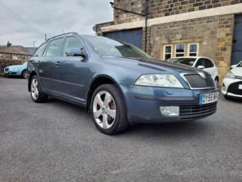 (55) - 2.0 TDI Elegance Euro 4 5dr