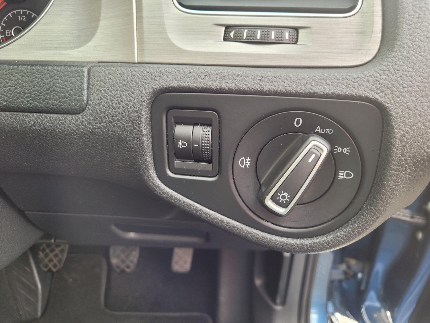 Used Volkswagen Golf 2014 for sale - 76485301: Photo 41