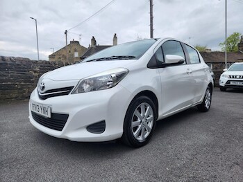 Used Toyota Yaris 2013 for sale - 78492413: Photo