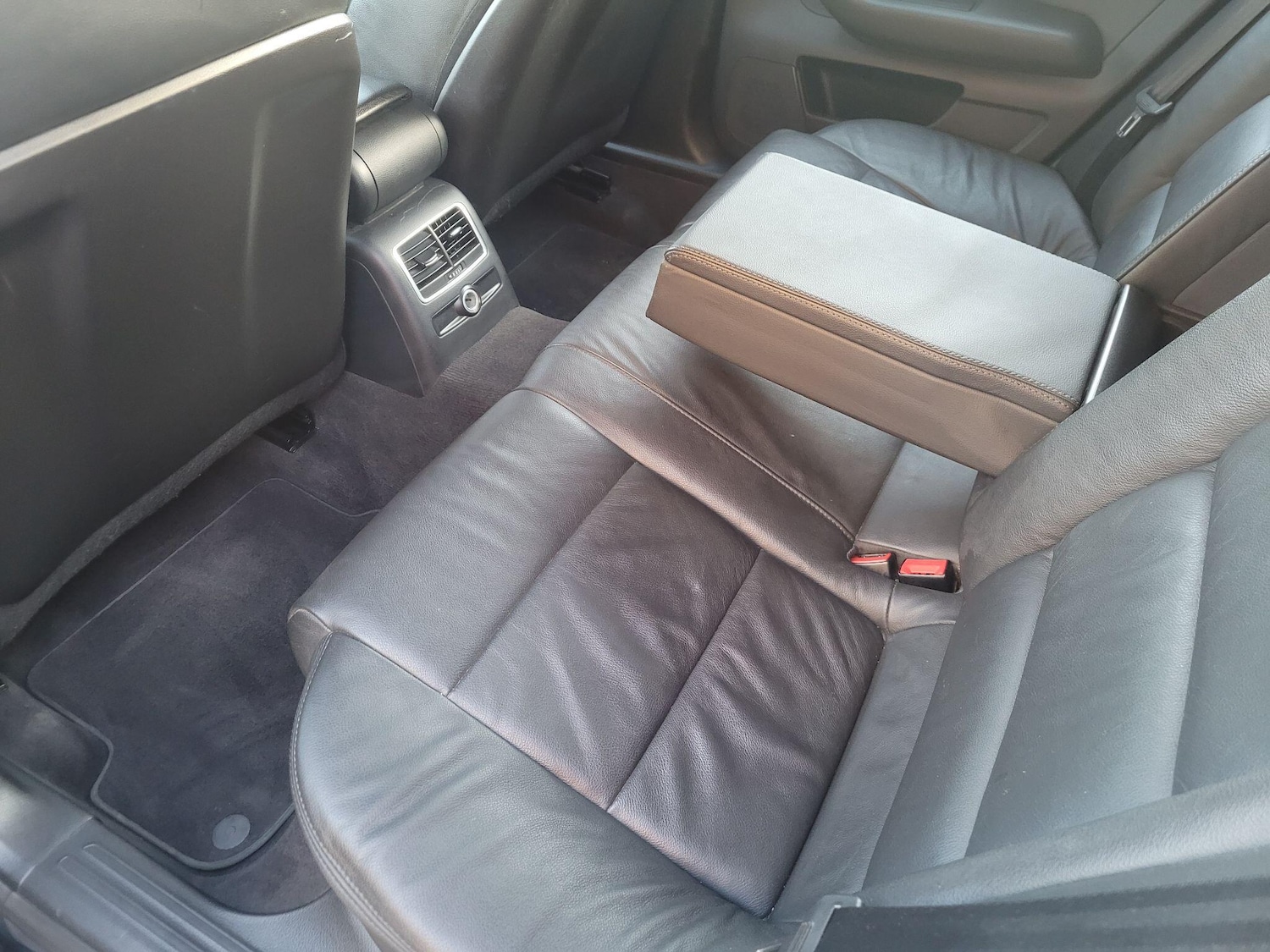 Used Audi A6 2010 for sale - 77737088: Photo 18