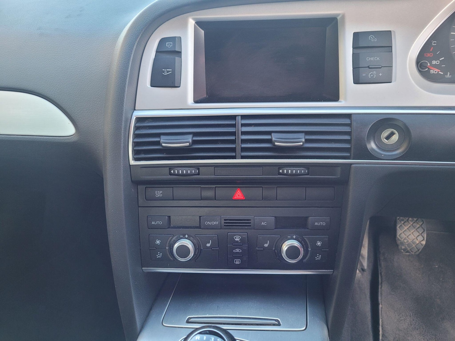 Used Audi A6 2010 for sale - 77737088: Photo 28