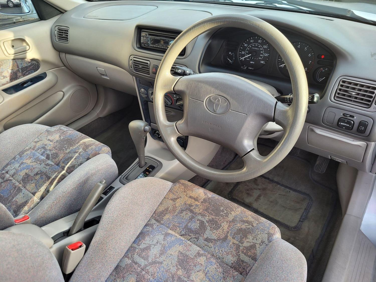 Used Toyota Corolla 1998 for sale - 76965125: Photo 13
