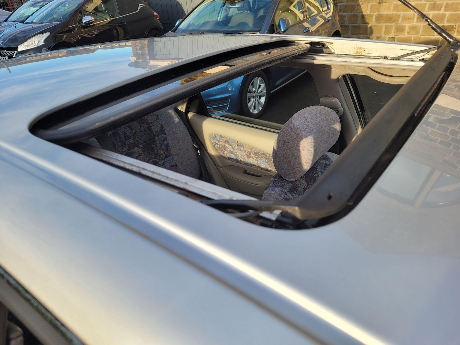 Used Toyota Corolla 1998 for sale - 76965125: Photo 21