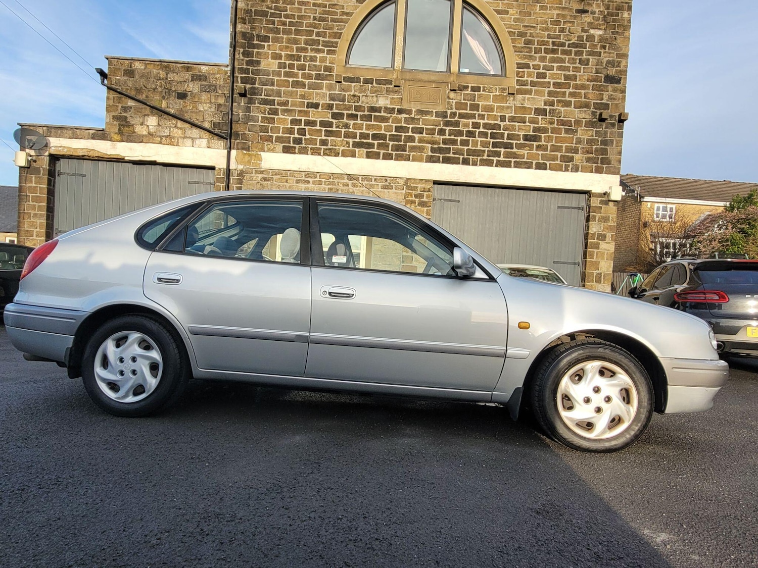 Used Toyota Corolla 1998 for sale - 76965125: Photo 3