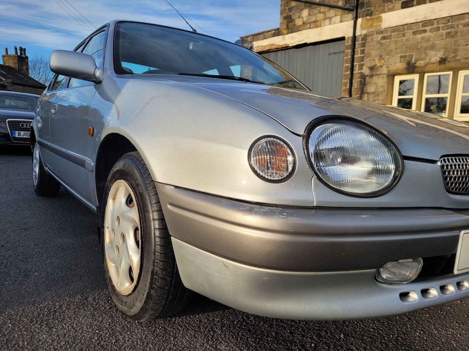 Used Toyota Corolla 1998 for sale - 76965125: Photo 9
