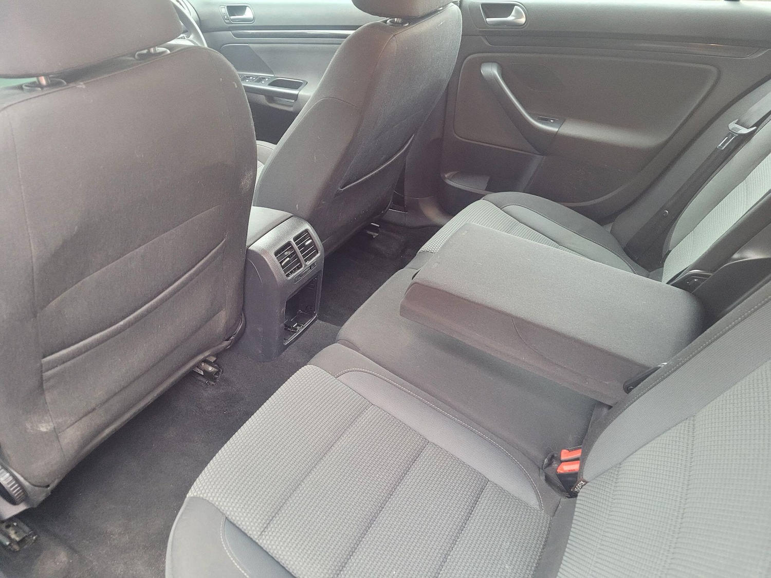 Used Volkswagen Golf 2010 for sale - 77598899: Photo 17