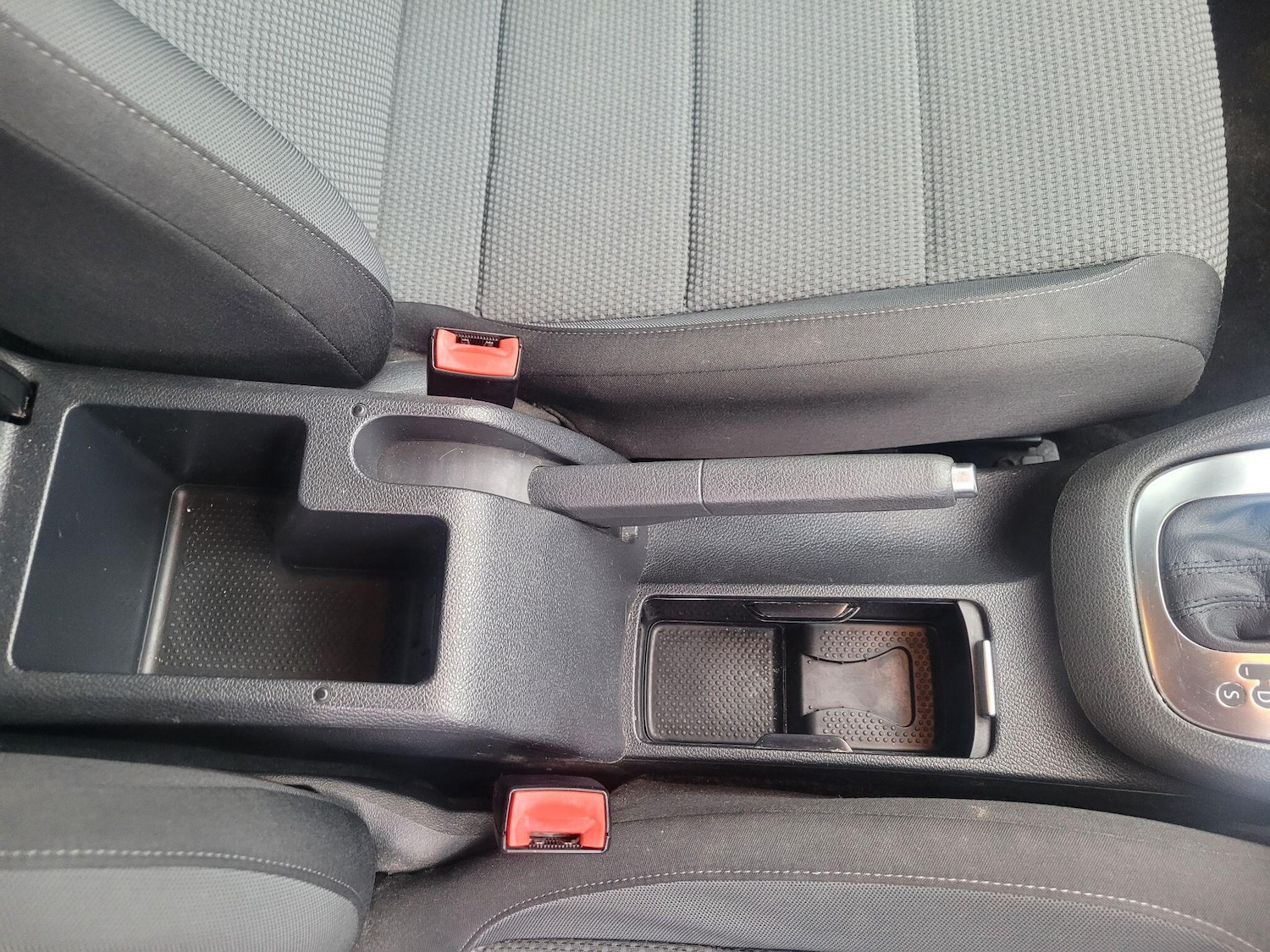 Used Volkswagen Golf 2010 for sale - 77598899: Photo 24