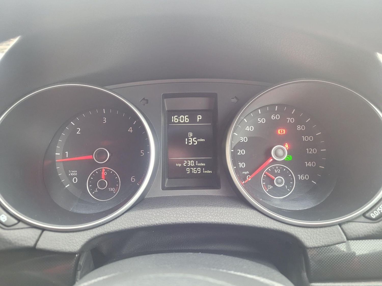 Used Volkswagen Golf 2010 for sale - 77598899: Photo 26