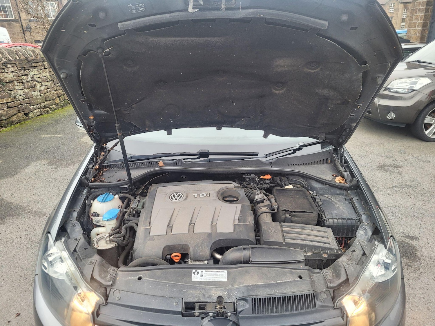 Used Volkswagen Golf 2010 for sale - 77598899: Photo 40