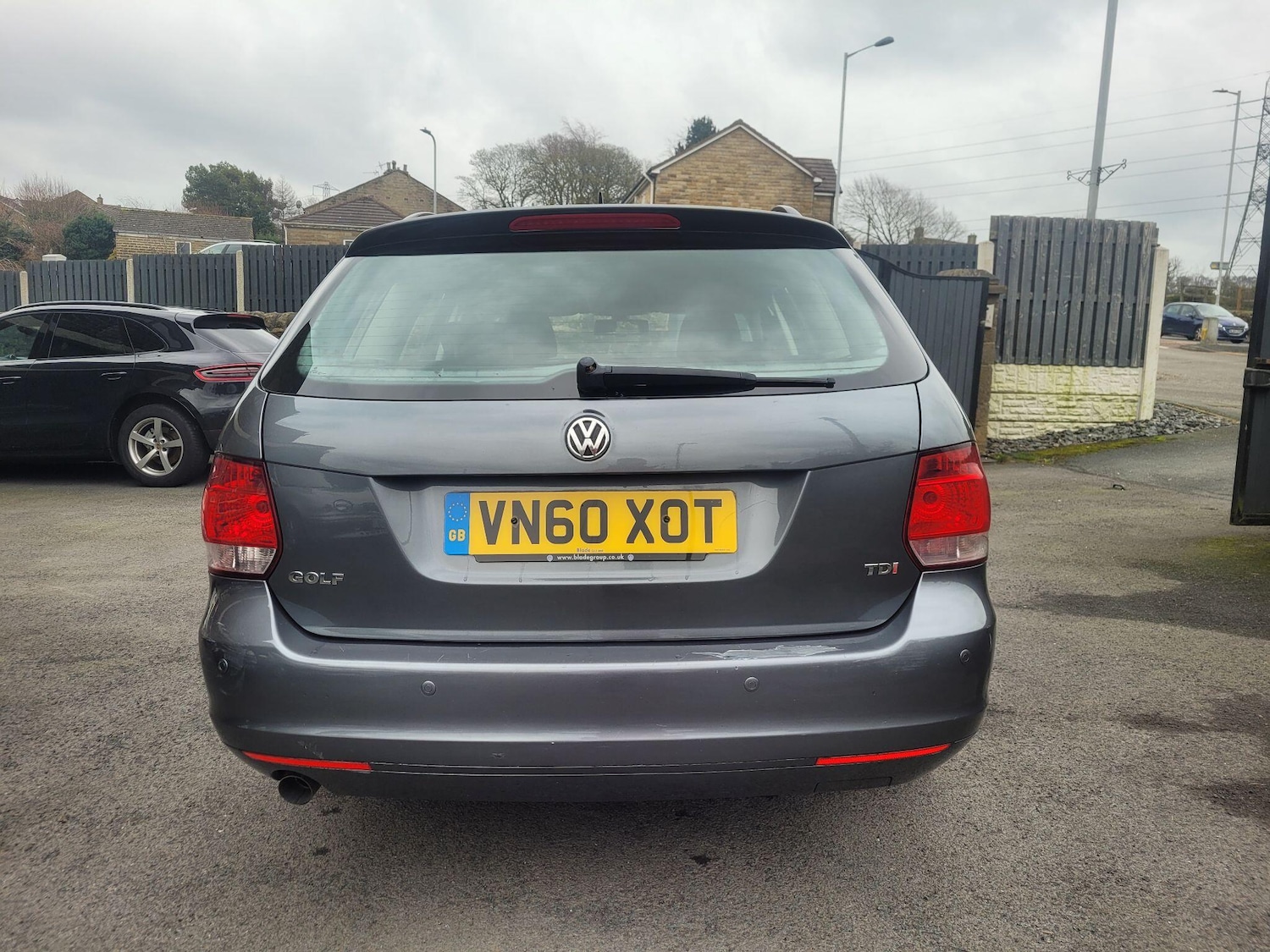 Used Volkswagen Golf 2010 for sale - 77598899: Photo 5