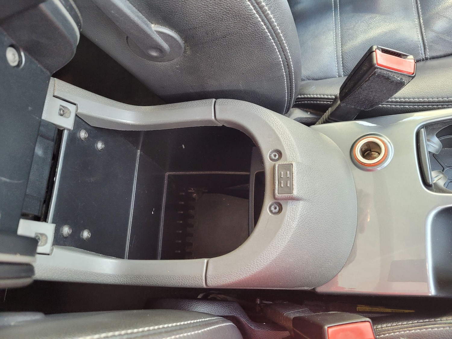 Used Ford Kuga 2008 for sale - 76348941: Photo 26