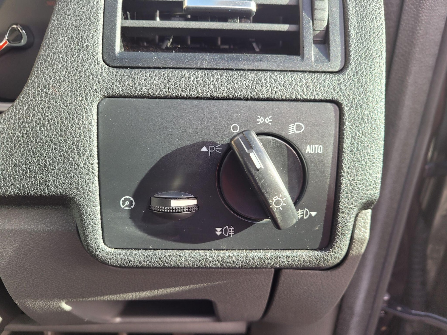 Used Ford Kuga 2008 for sale - 76348941: Photo 37