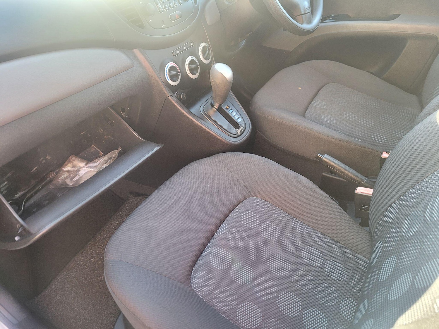 Used Hyundai i10 2010 for sale - 77564646: Photo 15