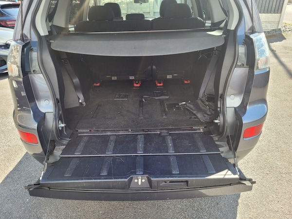 Used Mitsubishi Outlander 2009 for sale - 75623751: Photo 44