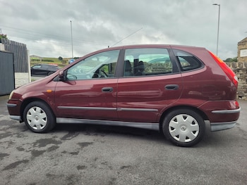 Used Nissan Almera Tino 2004 for sale - 75520171: Photo