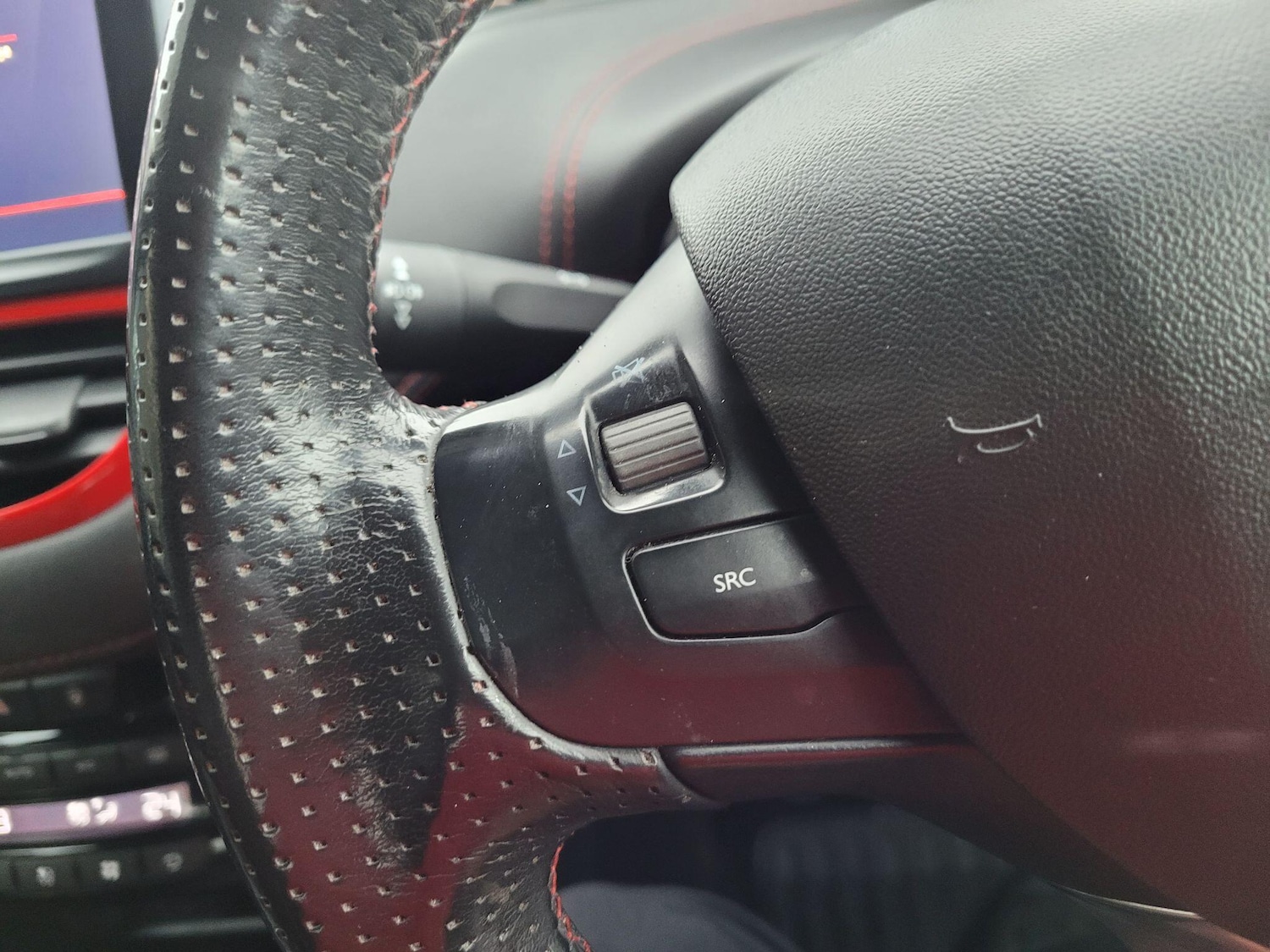 Used Peugeot 208 for sale - 76671542: Photo 37