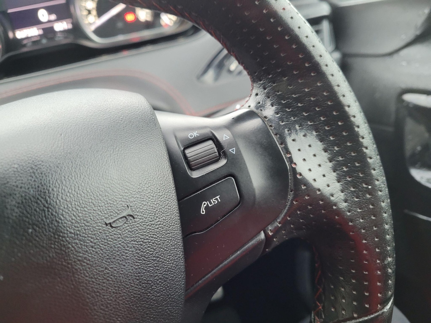 Used Peugeot 208 for sale - 76671542: Photo 38