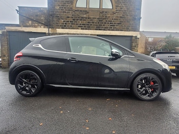 Used Peugeot 208 2013 for sale - 76671542: Photo